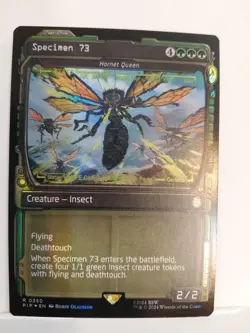 Specimen 73 - Hornet Queen (Showcase) Universes Beyond: Fallout Foil - Image 1