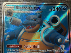 POKEMON BLASTOISE GX SM189 BLACK STAR PROMO HOLO 2019 + NEW DARKRAI SLEEVE LP-NM - Image 2