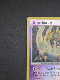 Pokemon TCG 2009 Giratina 10/127 Platinum Reverse Holo - Image 2