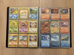 Pokemon Binder with vintage and moderns hits holos rares (read description) - Image 5