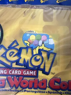 Pokemon Pikachu World Collection 2000 Promo Binder Factory Sealed - Image 3