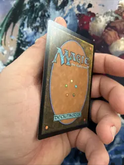 Roaming Throne The Lost Caverns of Ixalan Regular - Image 4