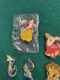 Lot Of 7 Pokemon Pins - Image 2