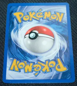 Rainbow Energy 17/82 Holo Rare Team Rocket 2000 - Pokemon Card TCG (NM) - Image 4