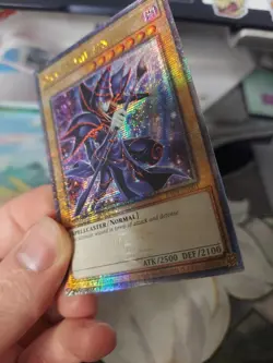 Yugioh! Dark Magician (New Art) (Quarter Century Secret Rare) RA04-EN001 NM - Image 3