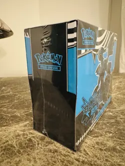 Pokemon TCG Scarlet & Violet: Black Bolt - Elite Trainer Box ETB -New and SEALED - Image 3