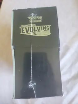 Pokemon TCG: Evolving Skies Elite (SWSH07) Trainer Box ETB New & Sealed - Image 3