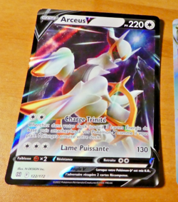 POKEMON STARS ETINCELANTES FRANCAISE CARD RARE CARTE ARCEUS V 122/172 FR MINT - Image 1