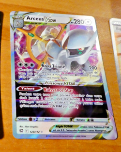 POKEMON STARS ETINCELANTES FRANCAISE CARD RARE CARTE ARCEUS V 123/172 FR MINT - Image 1