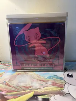 Nintendo Pokemon TCG Sword Shield-Fusion Strike Elite Trainer Box with Case 820650809330 - Image 1