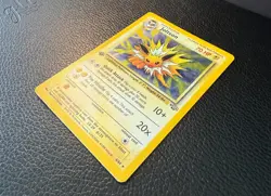 1999 POKEMON TCG JOLTEON JUNGLE HOLO FOIL 1ST EDITION 4/64 LP/NM - Image 2
