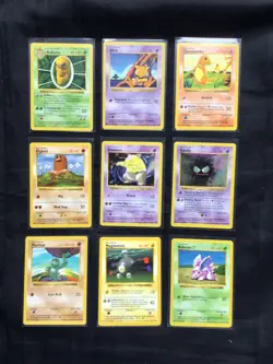 Pokemon Cards: Shadowless Base Set 28 Card Non-Holo Lot - Image 1
