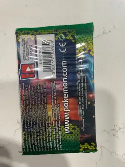 HEAVY!!! Pokemon Black and White Dragons Exalted booster pack Sealed - Image 2