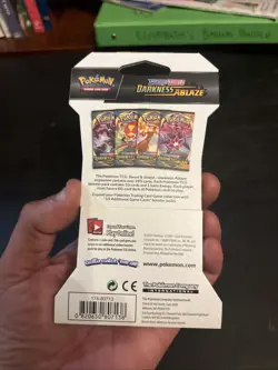 Pokemon TCG Sword & Shield Darkness Ablaze Booster Pack 820650807138 - Image 2