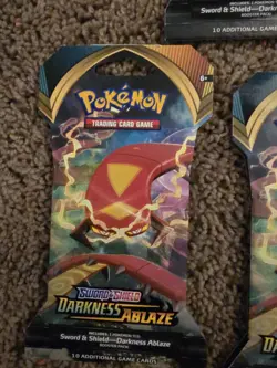 Pokemon TCG Sword Shield Darkness Ablaze Sleeved Booster Pack Of 7 - Image 4