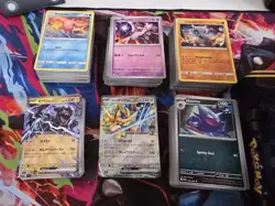 Assorted collection of 500 Pokemon cards - Image 1
