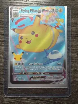 POKEMON FULL ART FLYING PIKACHU VMAX 007/025 ULTRA RARE + DARKRAI SLEEVE LP-NM - Image 5