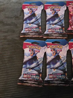 8x Pokemon Sword And Shield Battle Styles Sleeved Booster Pack - NEW SEALED - Image 2
