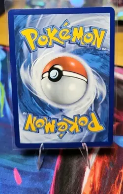 Pokemon TCG Flareon VMAX Full Art Ultra Rare Holo Card 018/203. NM. - Image 2