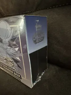 Pokemon Center Sword and Shield Chilling Reign Elite Trainer Box ETB Sealed New - Image 4
