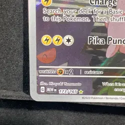 2023 Pokemon SV 151 Mew En Pikachu Illustration Rare Full Art 173/165 - Image 2