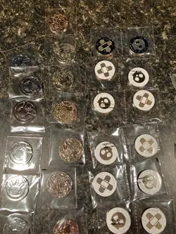 Pokemon Metal Dice and Coin Lot - Image 4