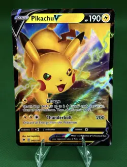 Pikachu V 043/185 Pokemon TCG 2020 Rare Vivid Voltage Holo Rare - Image 1