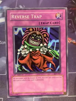Reverse Trap SDY-047 Starter Deck: Yugi 1st Edition - Image 1