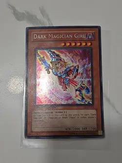YuGiOh! Dark Magician Girl CT2-EN004 Secret Rare Limited Edition HP - Image 1