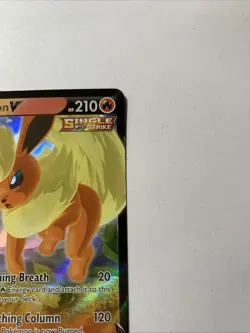 Flareon V SWSH149 SWSH: Sword & Shield Promo Cards Holo - Image 2