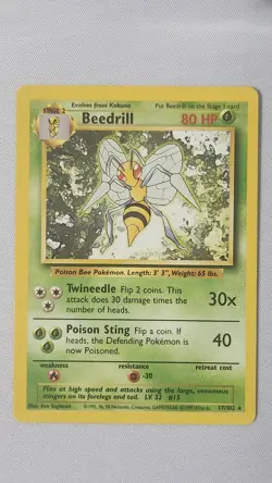 Beedrill 17/102 Pokemon Card TCG Base Set Unlimited Non Holo LP - Image 1