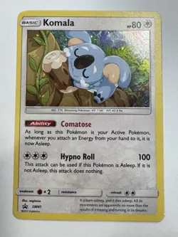 Pokemon TCG Komala SM41 Promo Holo Basic 80HP Drowsing 100 Attack Card - Image 1