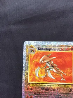 Pokemon Cards: Legendary Collection Reverse Holo: Kabutops 27/110 - Image 3