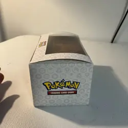 Pokemon TCG - 25th Celebration Wooden Ultra Pro Deck Box - Image 3