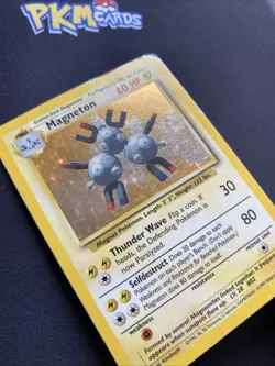 Pokemon TCG Magneton Base Set 9/102 Holo Rare HP. - Image 3