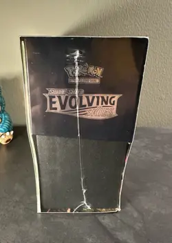 2021 Pokemon SWSH Evolving Skies Sealed Pokemon Center ETB Elite Trainer Box - Image 2