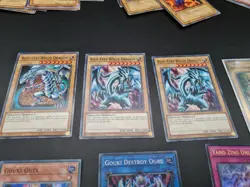 YU-GI-OH cards - Blue Eyes White Dragon Job Lot - Image 2