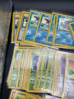 100 OLD VINTAGE POKEMON CARDS Pokemon Original Sets Lot WOTC 1999-2003 NM-LP - Image 1