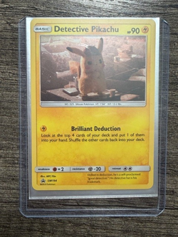 POKEMON CARD HOLO DETECTIVE PIKACHU SM194 PROMO 2019 LP + NEW DARKRAI SLEEVE - Image 5