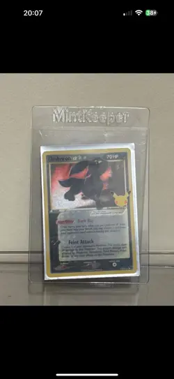 Umbreon Gold Star 17/17 Pokemon Celebrations Holo Card - Image 4