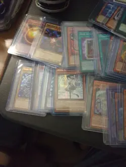 Huge Lot of Yu-Gi-Oh Cards - Image 2