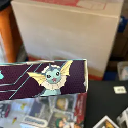 Pokemon TCG Vaporeon VMAX Premium Collection Box Evolving Skies - Image 3