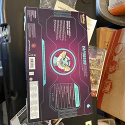 Pokemon TCG Vaporeon VMAX Premium Collection Box Evolving Skies - Image 5