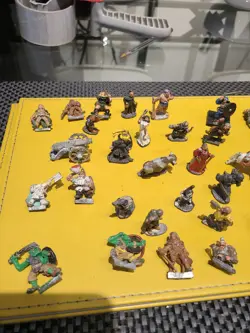 Games Workshop 1984 Lord of the Rings Job Lot and more lead mini figures - Image 2