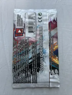 Pokemon Black and White Boundaries Crossed NEW SEALED Booster Pack White Kyurem - Image 2