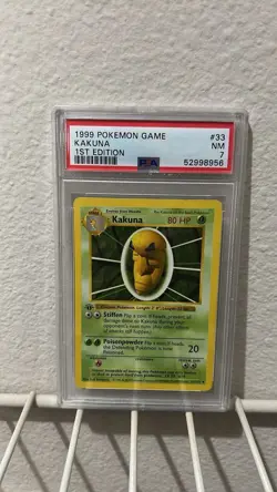 1999 POKEMON BASE SET 1ST EDITION #33 KAKUNA PSA 7 - Image 1