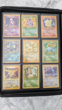 Pokemon Base Set Complete Binder 102/102 WOTC 1999 Pokemon Cards TCG - Image 2