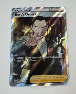 Pokemon TCG 2020 BOSS'S ORDERS 189/192 FULL ART HOLO REBEL CLASH ULTRA RARE - Image 1