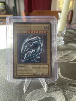 Yu-Gi-Oh! TCG Blue-Eyes White Dragon LOT OF 3 (2x SDK-001, 1x BPT-009) MP-LP - Image 2