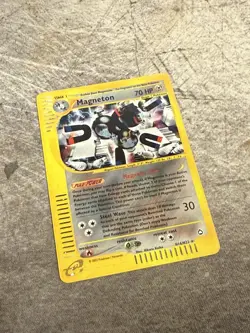 Magneton H16/H32 Aquapolis Holo Rare Pokemon Card - Image 1
